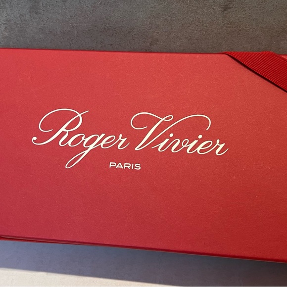 Roger Vivier Chip Buckle D'orsay Flats in Navy Blue Suede 35.5 (discontinued) - Picture 8 of 8